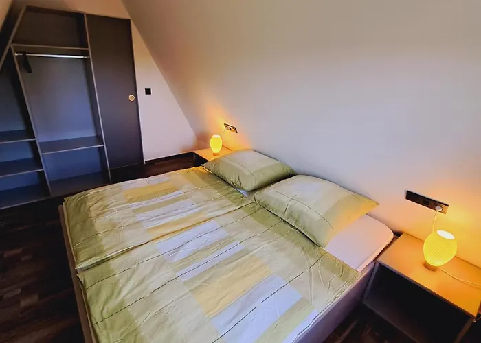 Finnhuette Wagner - Urlaub Am Thueringer * 巴特洛本施泰因